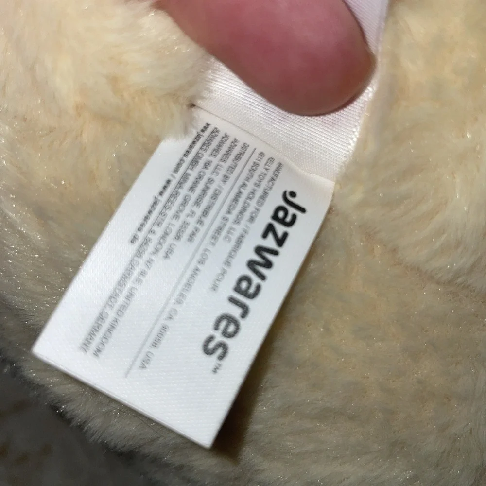 Large Fuzzamallows Rayen‎ Pancake Pat of Butter 13